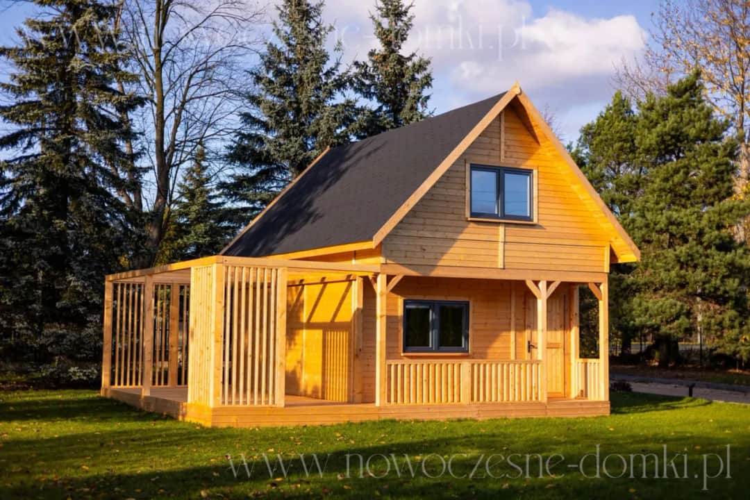 Dom drewniany czy murowany - porównanie, zalety i wady 2025