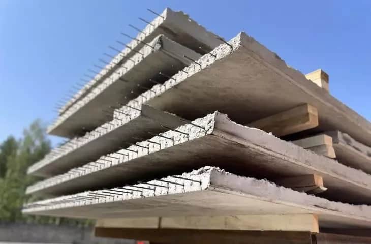 Jaki strop wybrać? Kluczowe kryteria i analiza rodzajów