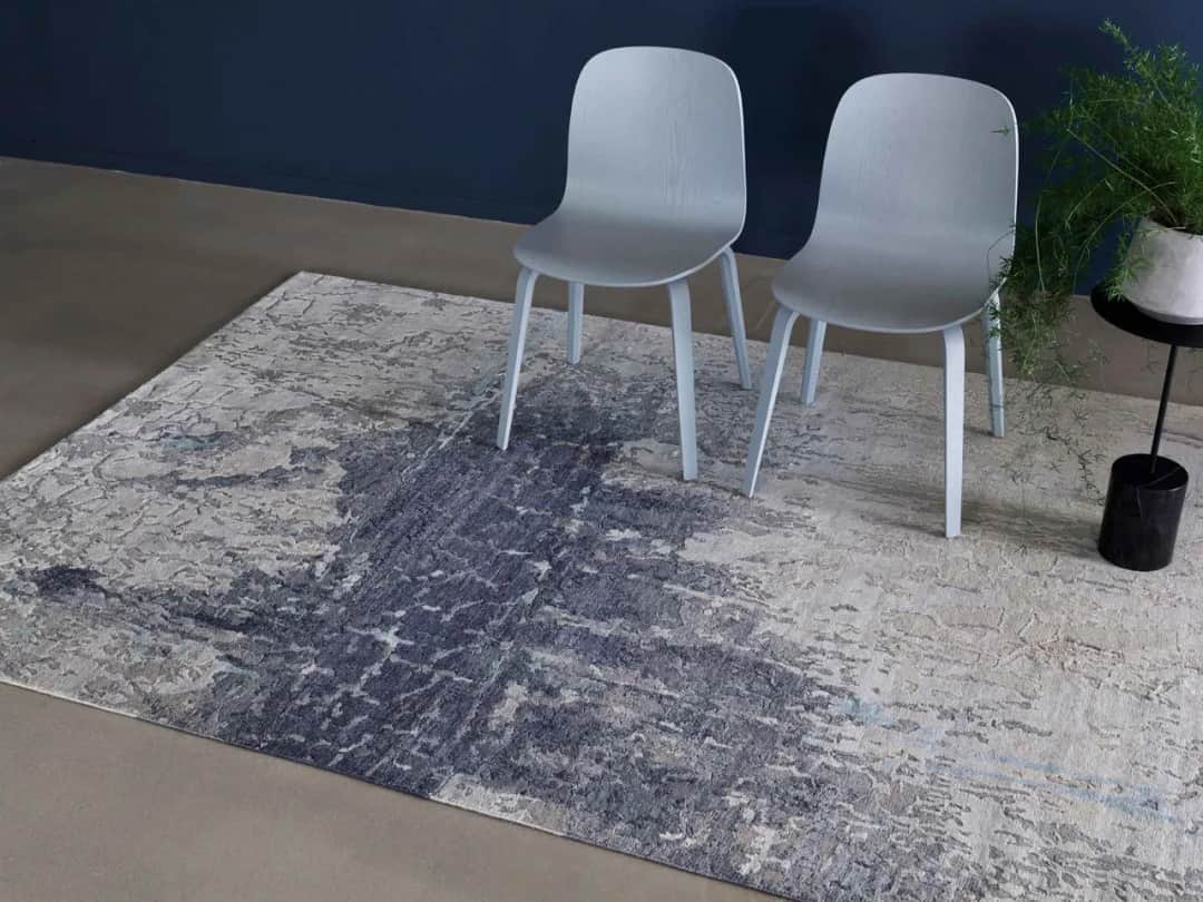 Jak wyczyścić wykładzinę na sucho i uniknąć kosztownych zniszczeń