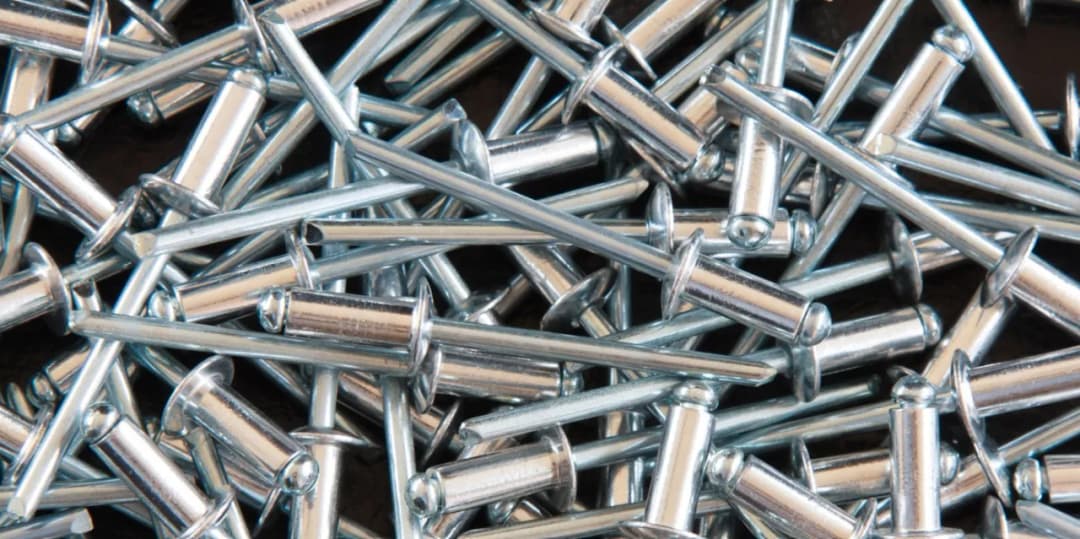 Nity zrywalne – jakie jest ich zastosowanie?